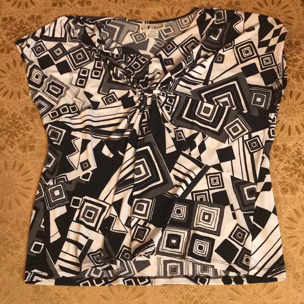 Patterned junior XL top